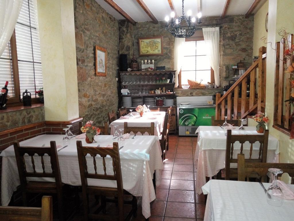 Hotel Rural La Piedra Arija Exterior foto